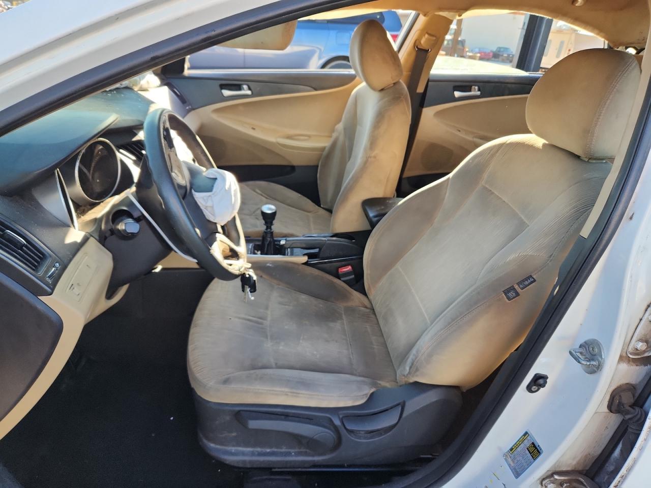 2011 HYUNDAI SONATA