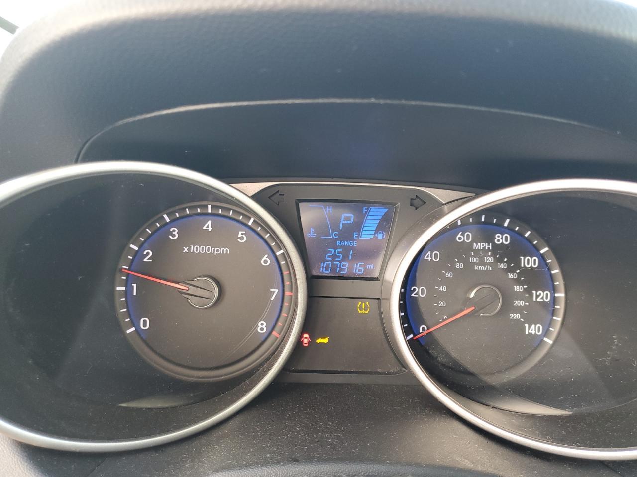 2012 HYUNDAI TUCSON