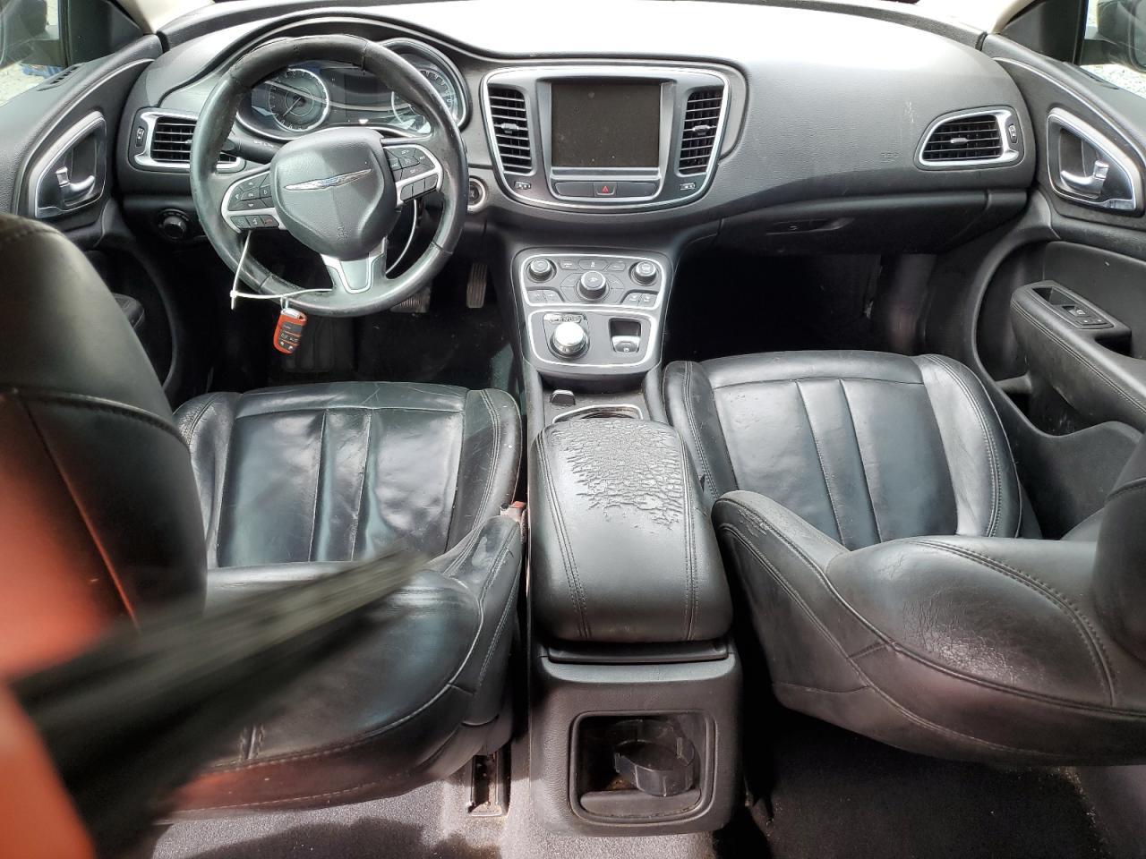 2016 CHRYSLER 200