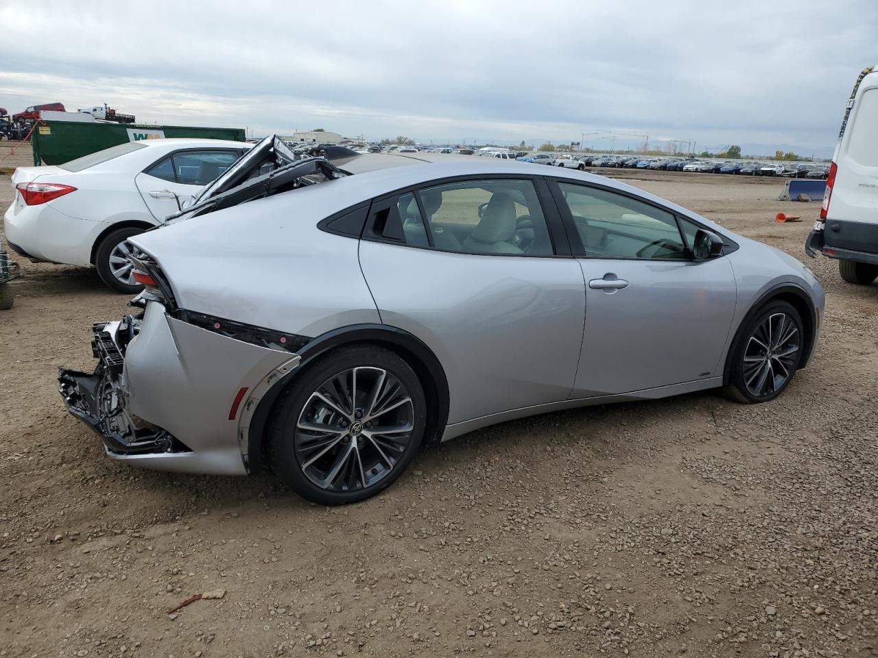 2024 TOYOTA PRIUS