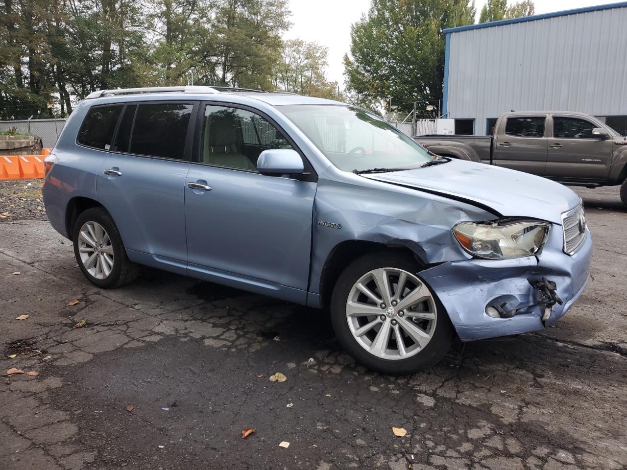 2010 TOYOTA HIGHLANDER