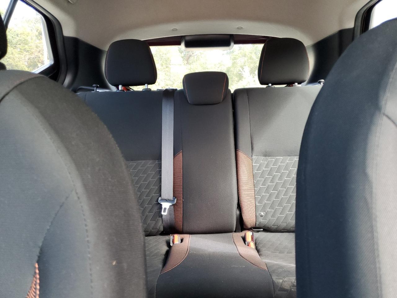 2021 NISSAN KICKS