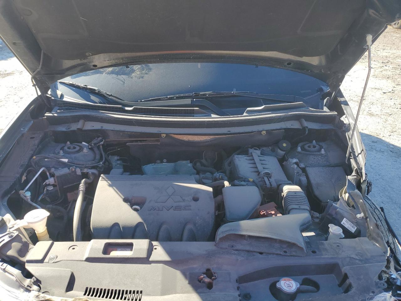 2015 MITSUBISHI outlander