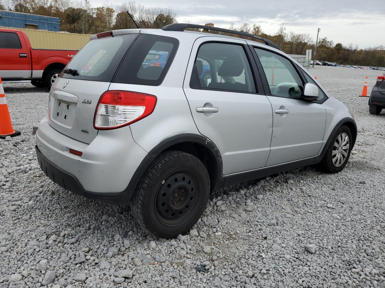2010 SUZUKI SX4