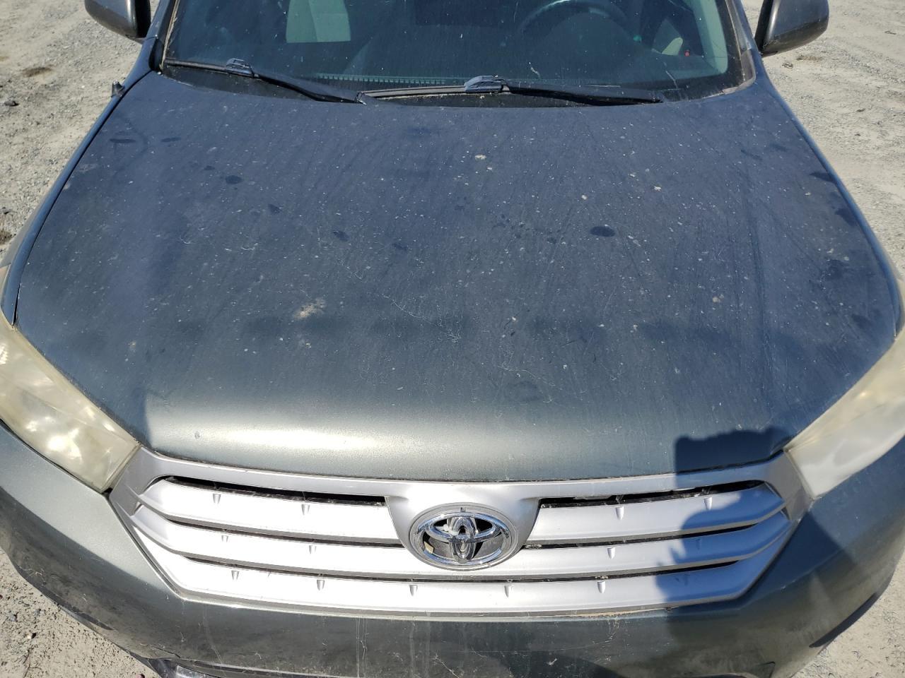 2012 TOYOTA HIGHLANDER