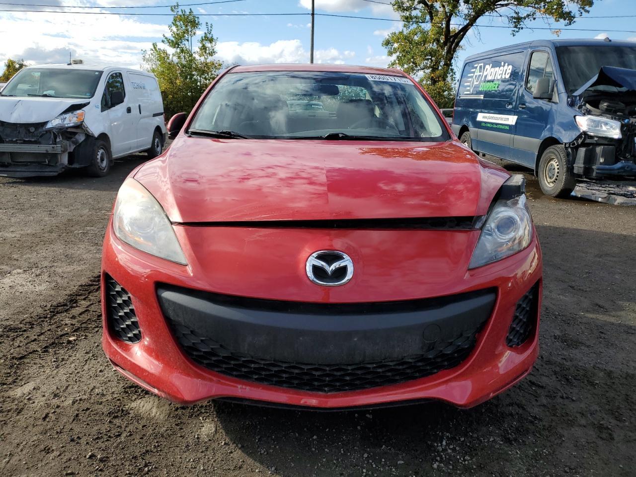 2013 MAZDA 3