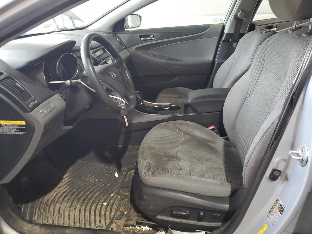2013 HYUNDAI SONATA