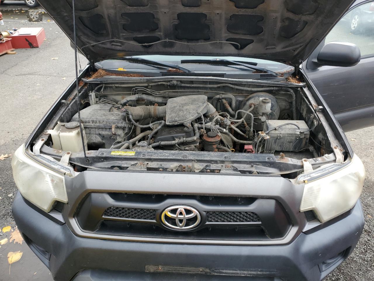 2012 TOYOTA TACOMA