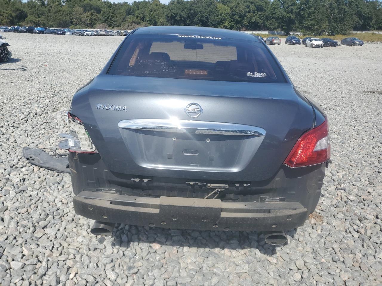 2010 NISSAN Maxima