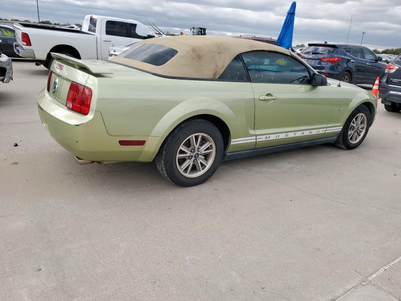 2005 FORD MUSTANG