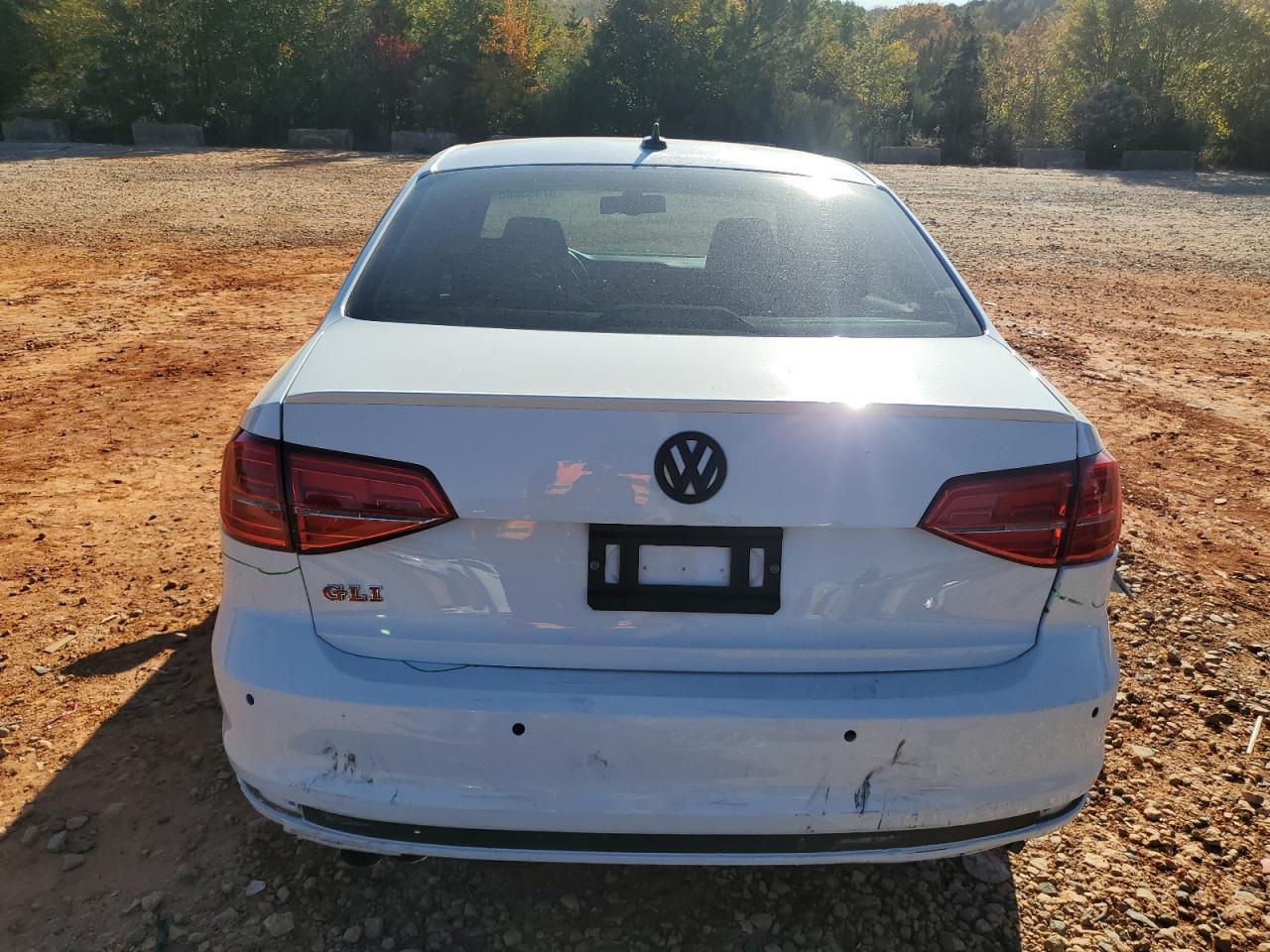 2016 VOLKSWAGEN JETTA