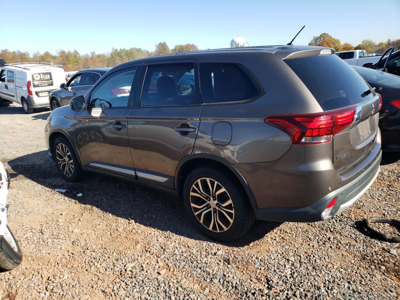 2016 MITSUBISHI outlander