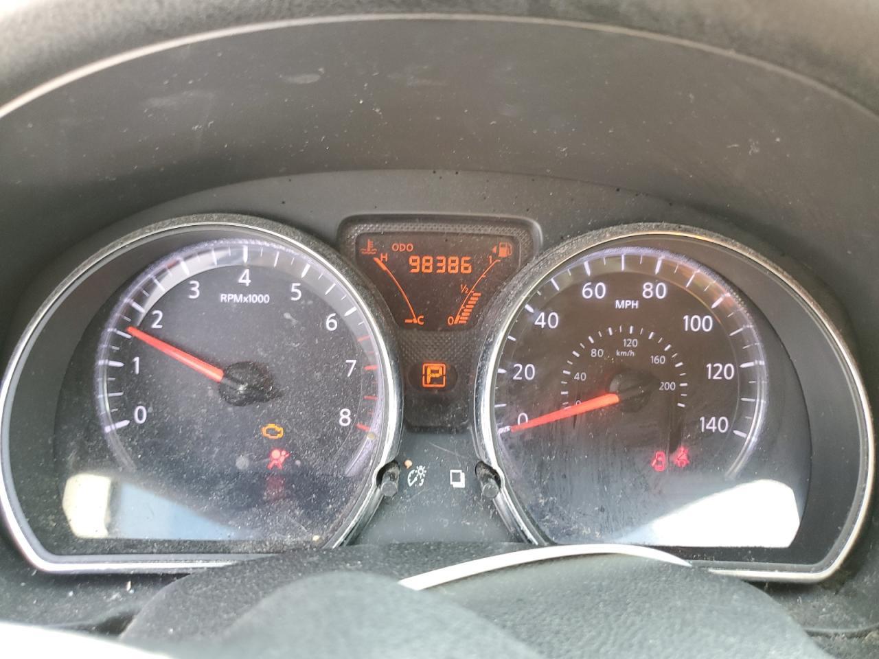 2012 NISSAN VERSA