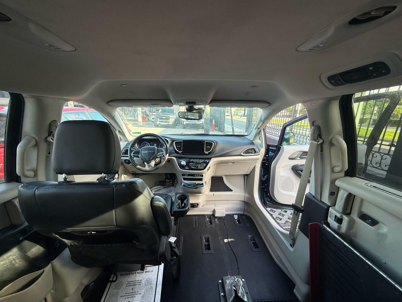 2021 CHRYSLER Pacifica