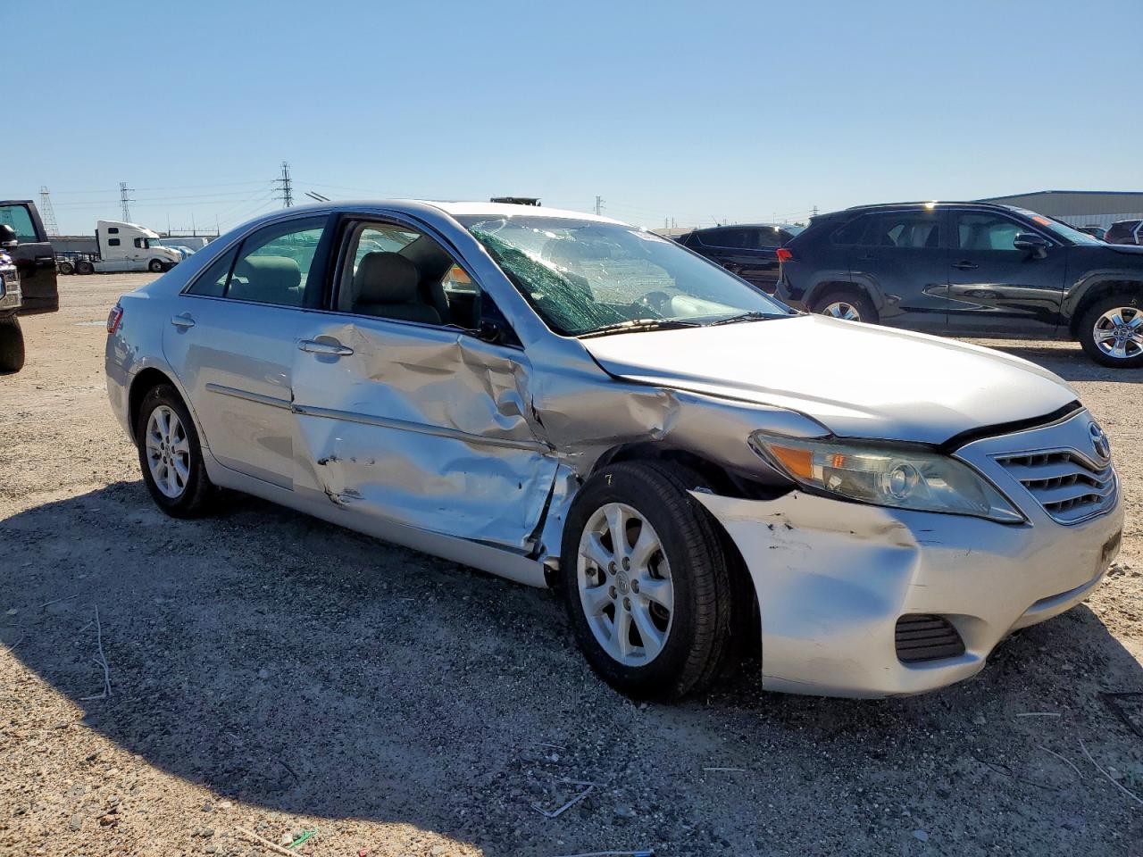 2011 TOYOTA CAMRY