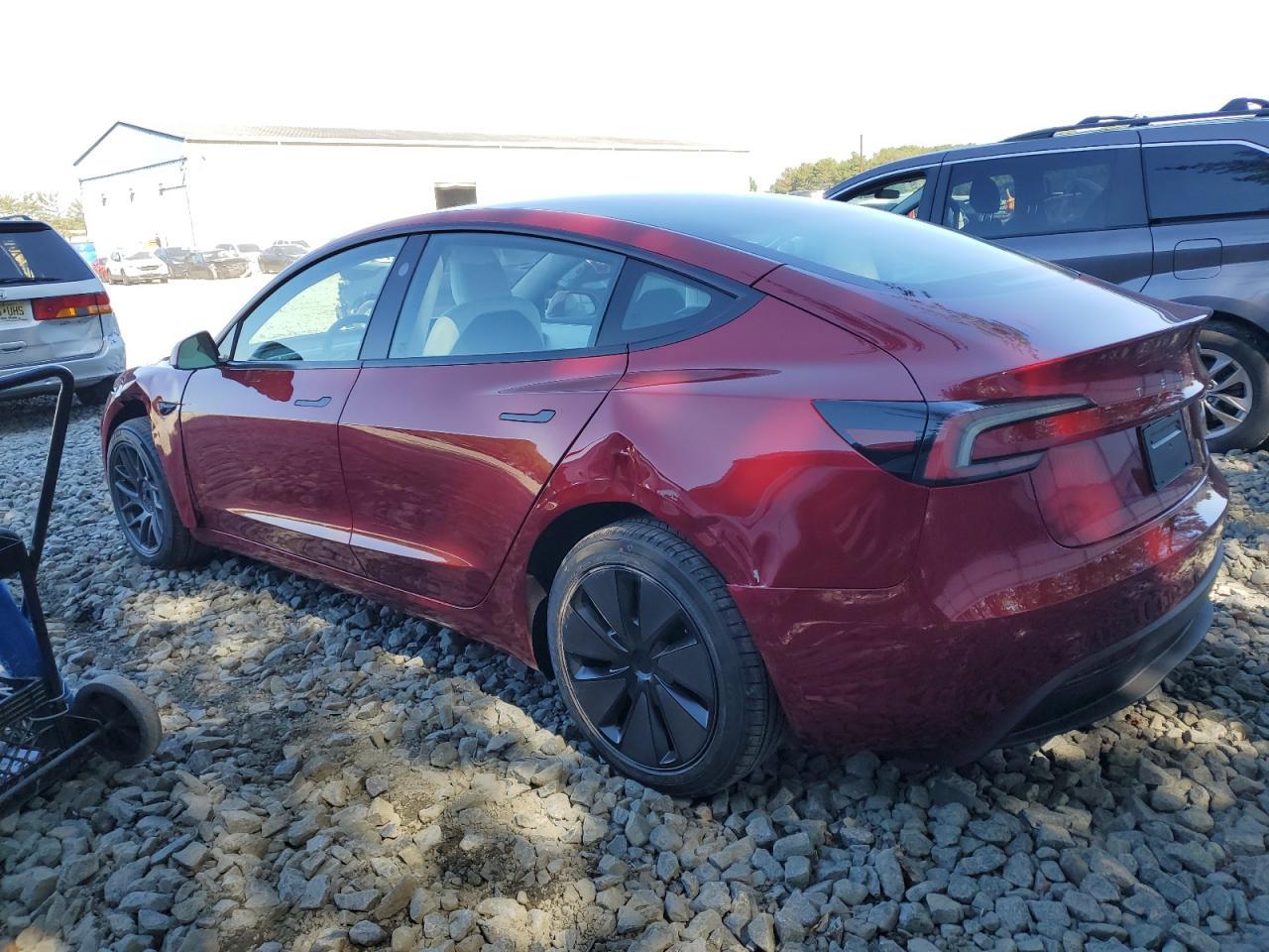 2025 TESLA MODEL 3