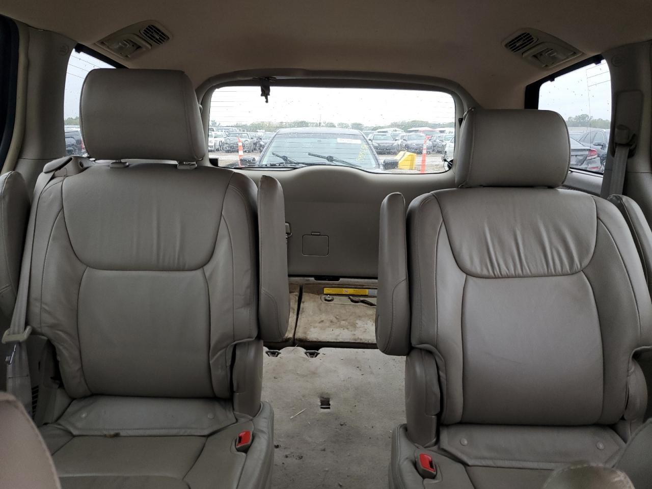 2008 TOYOTA SIENNA