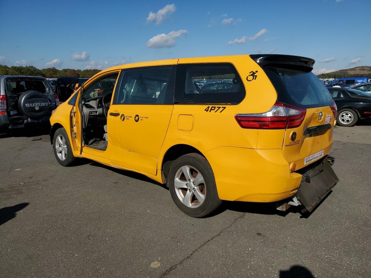 2016 TOYOTA SIENNA