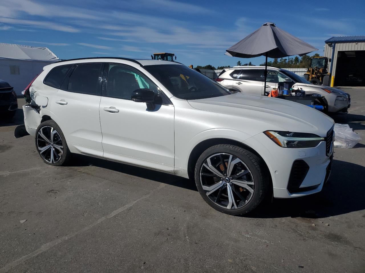 2024 VOLVO XC60