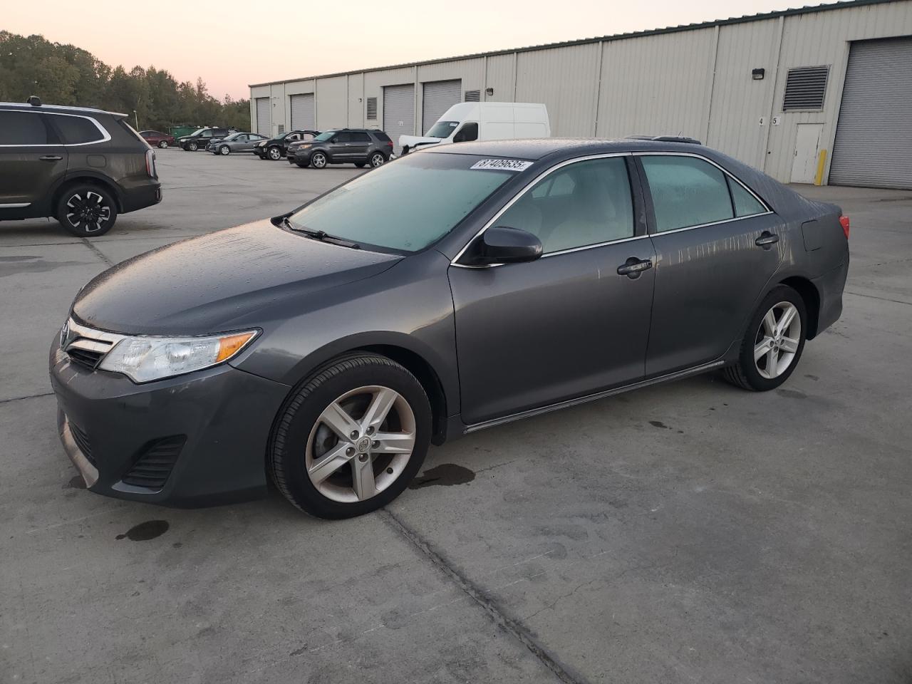 2014 TOYOTA CAMRY