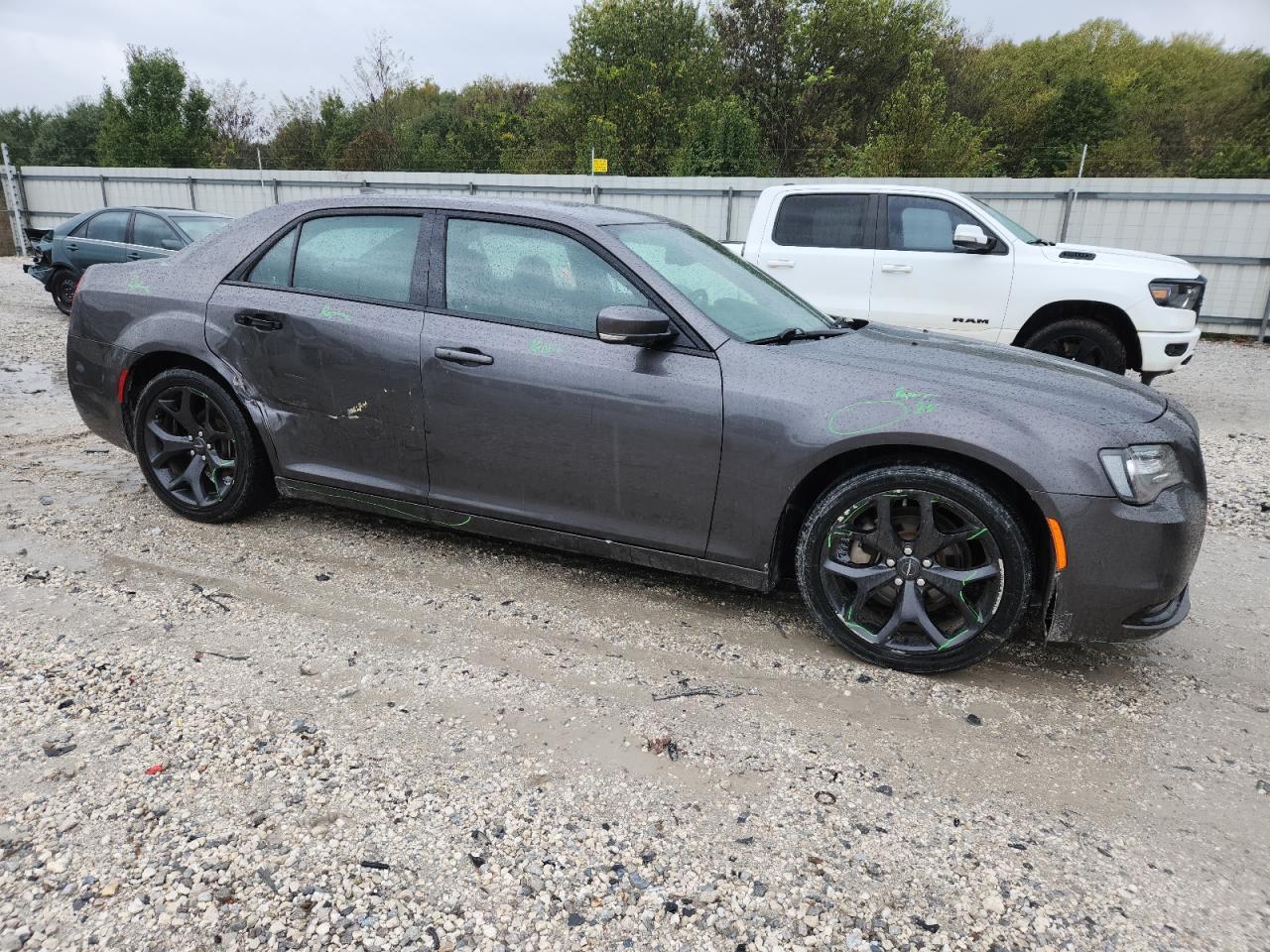 2021 CHRYSLER 300