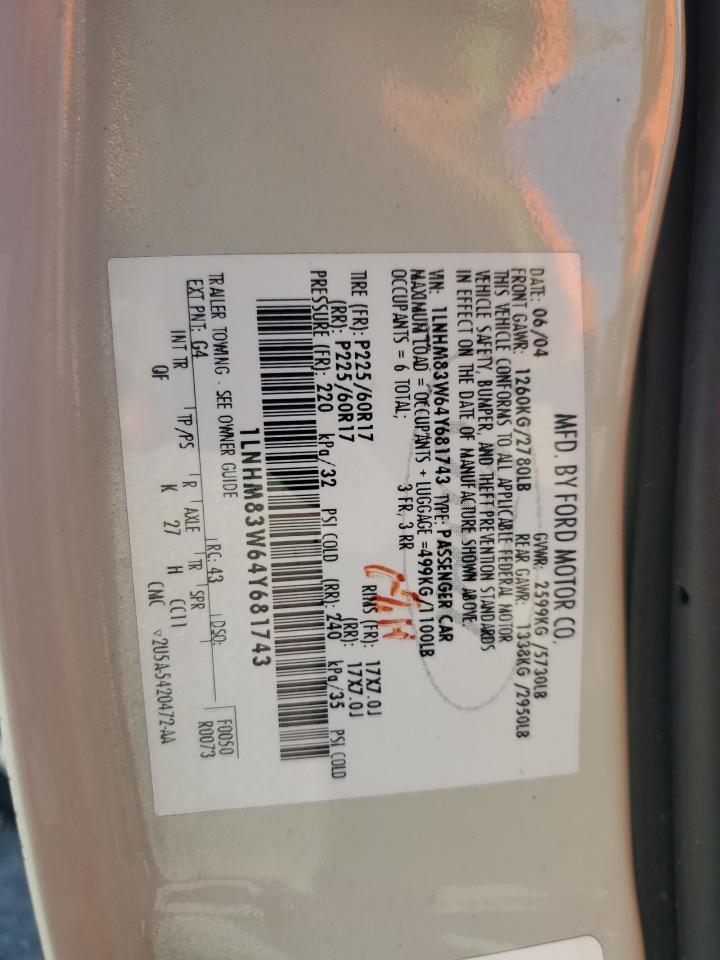 2004 LINCOLN Town Car