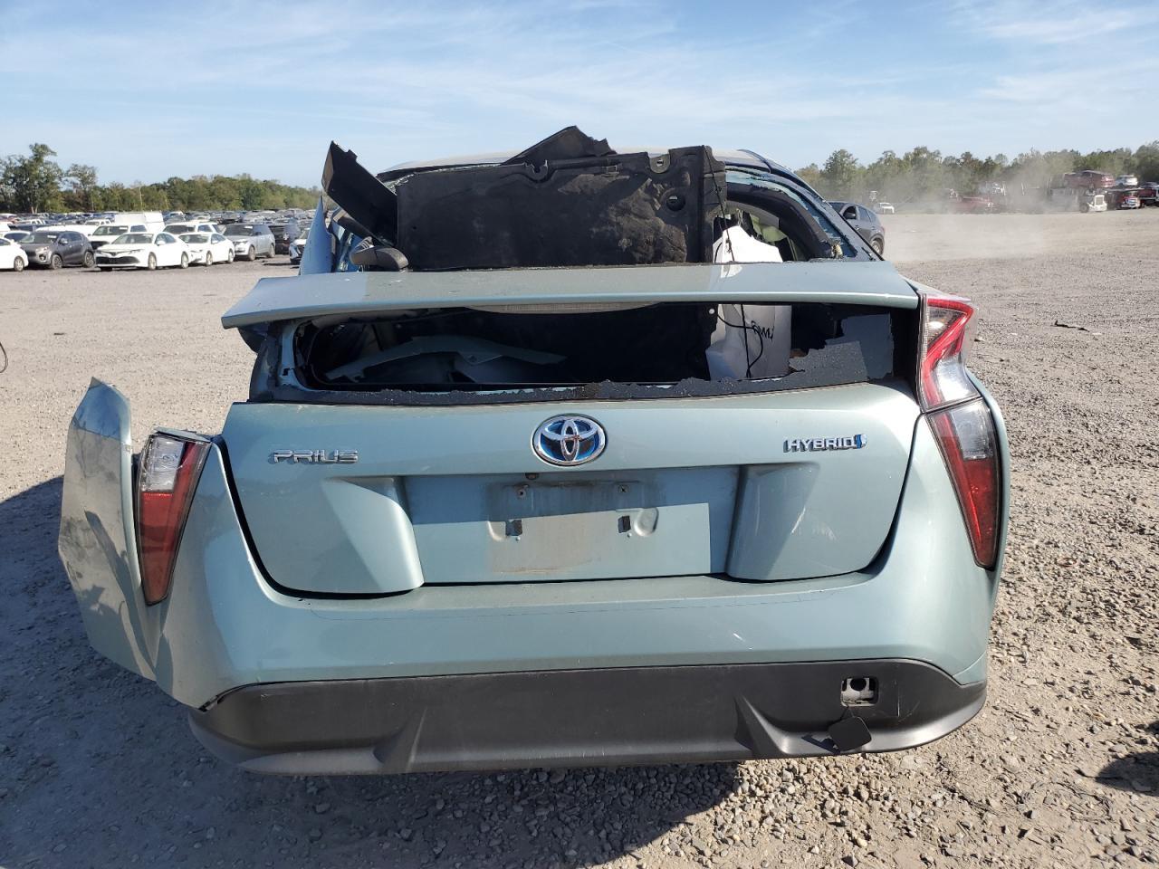 2016 TOYOTA PRIUS