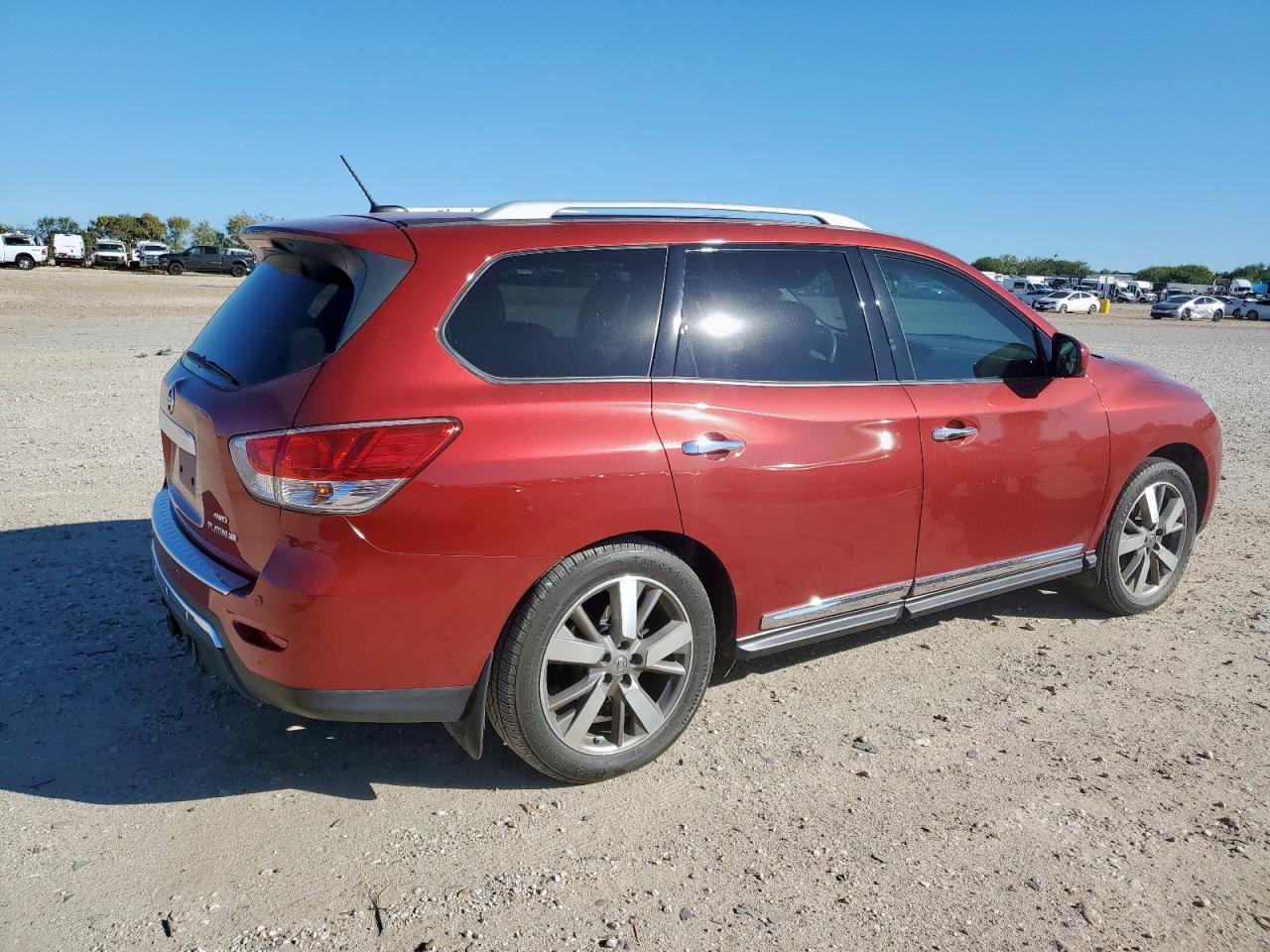 2015 NISSAN PATHFINDER