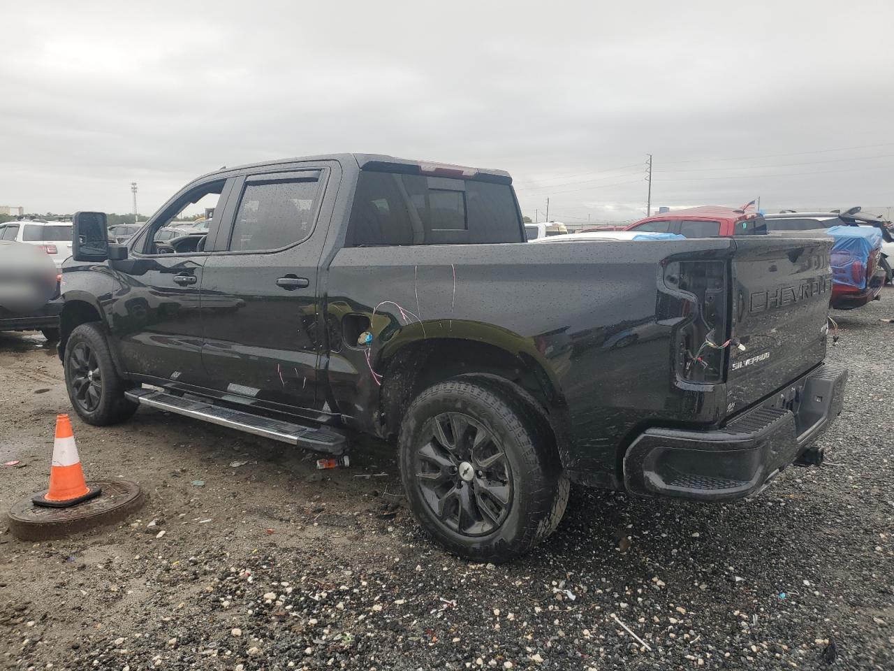 2021 CHEVROLET Silverado