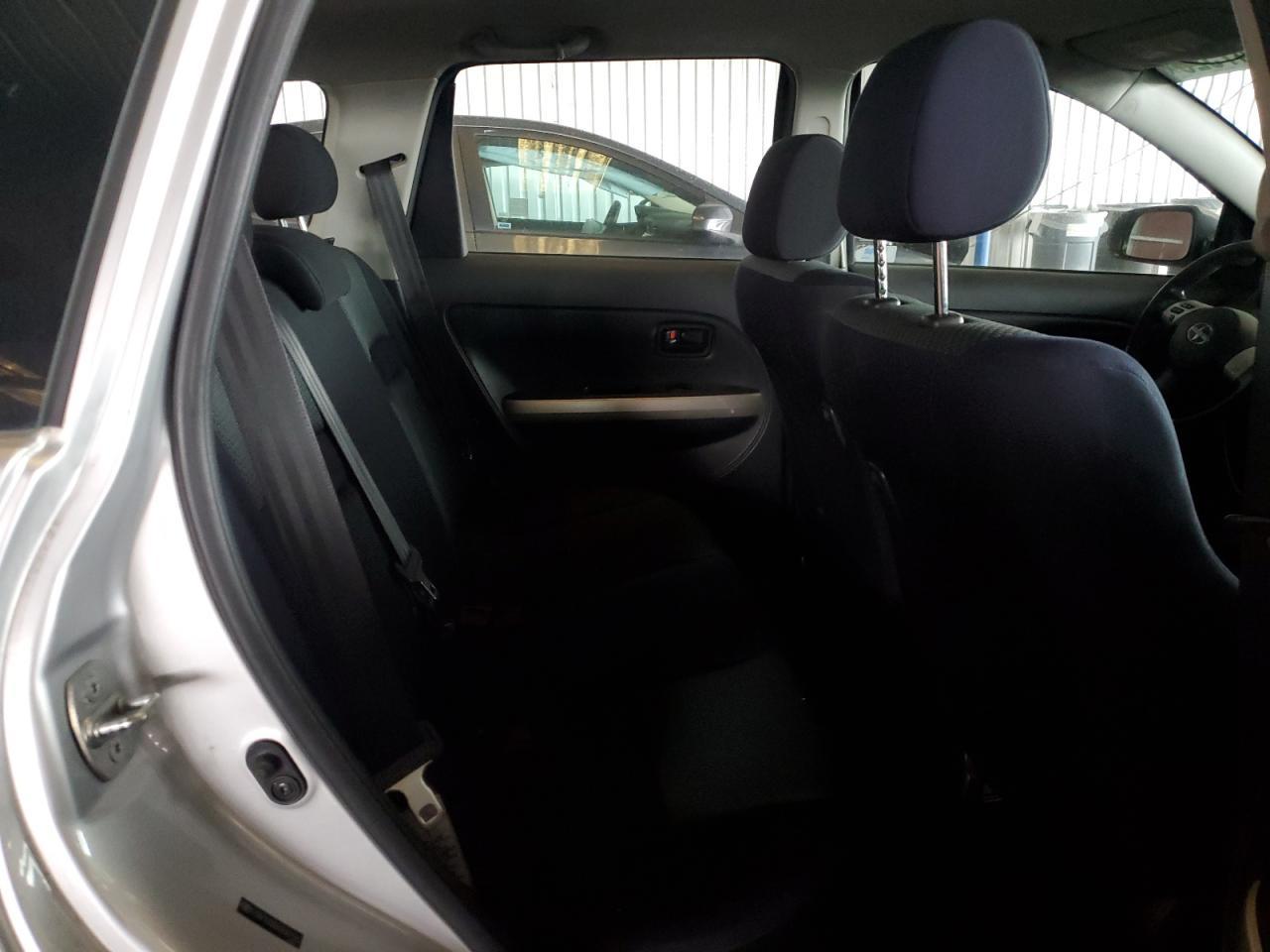 2006 TOYOTA SCION