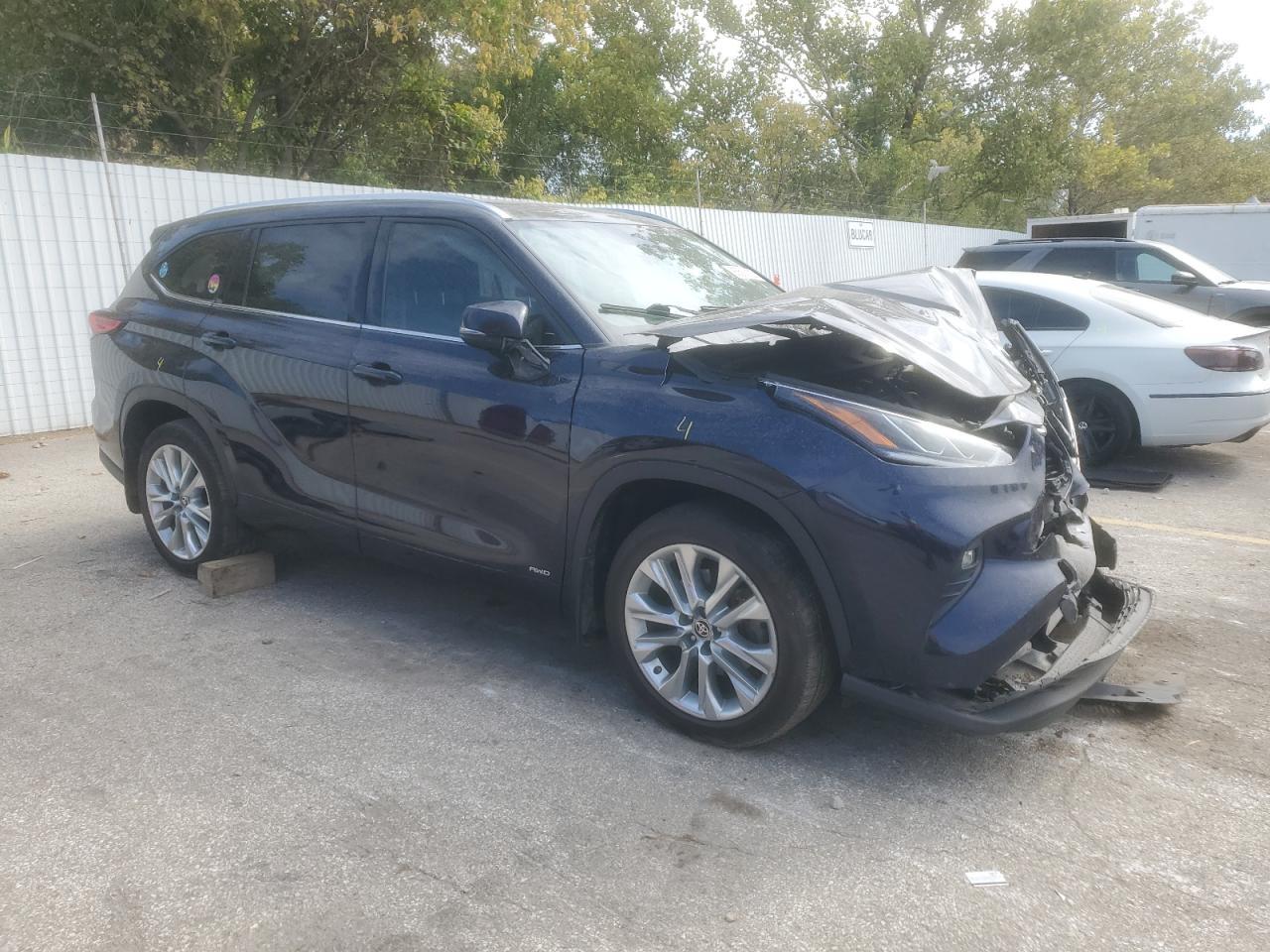 2021 TOYOTA HIGHLANDER