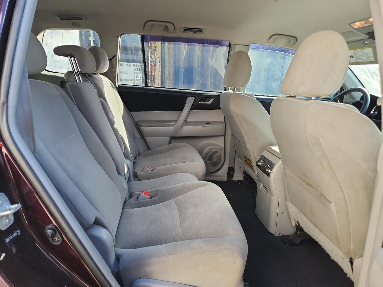 2013 TOYOTA HIGHLANDER