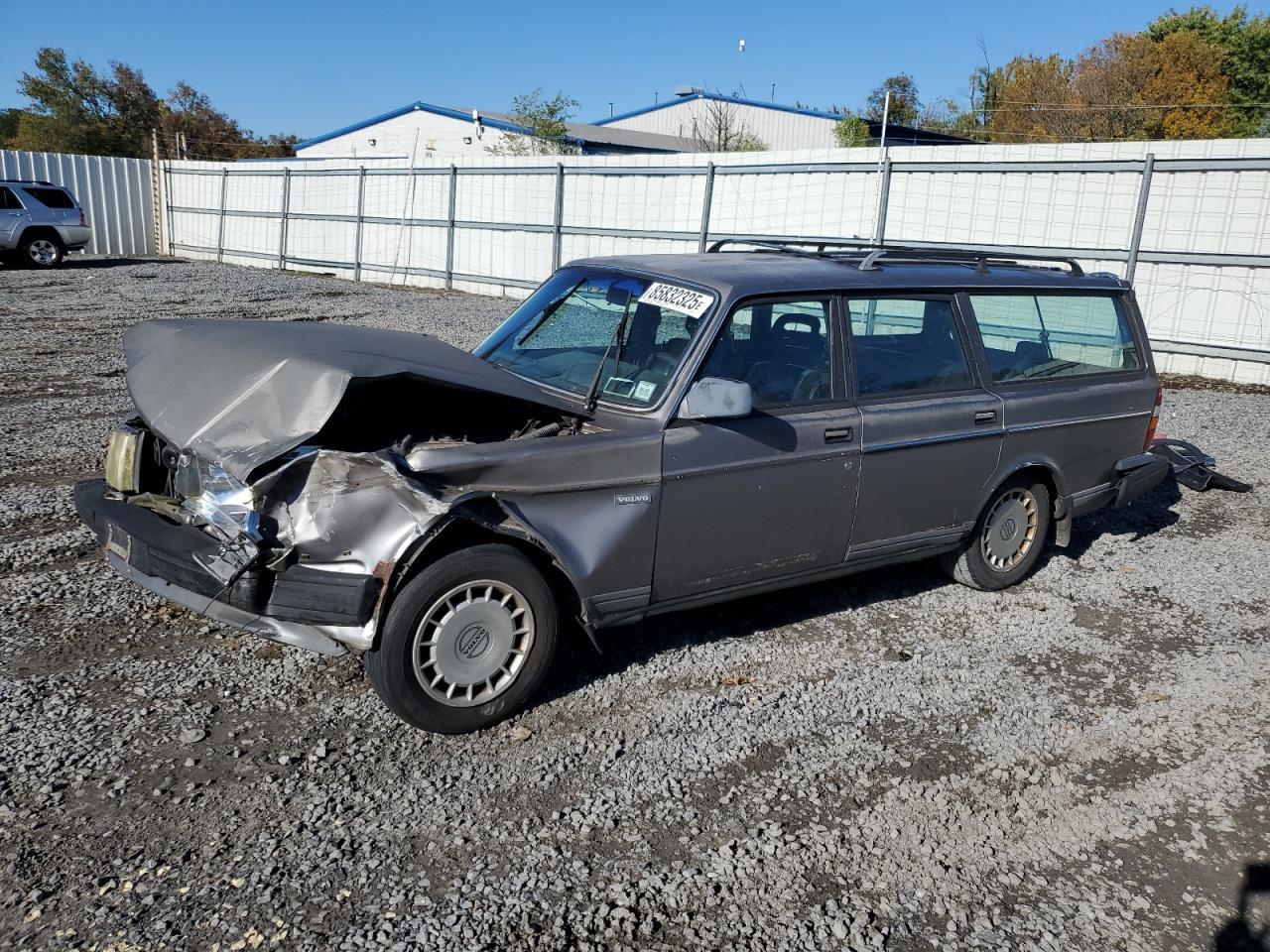 1990 VOLVO 240