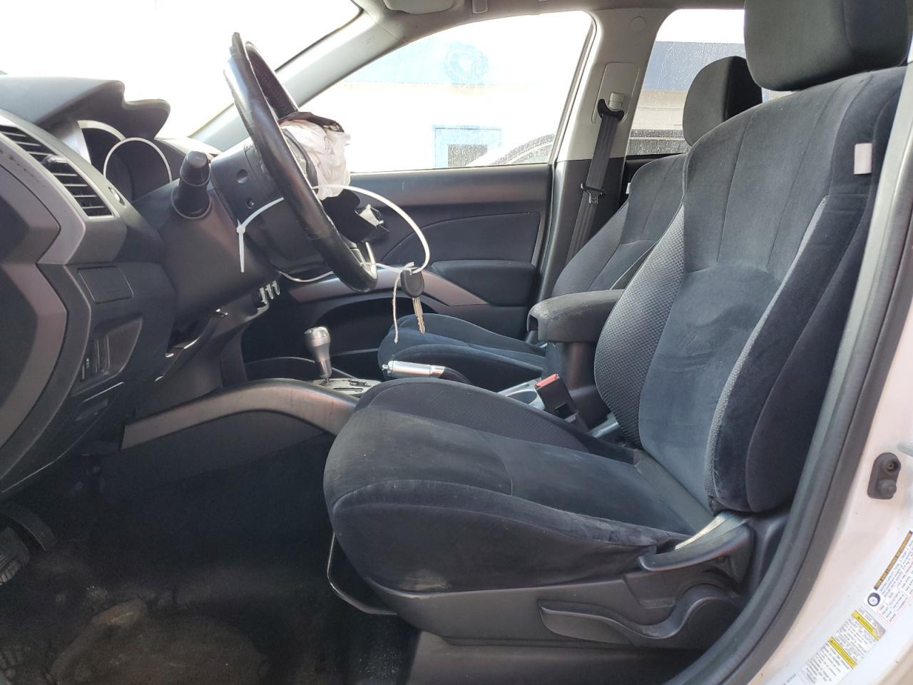 2011 MITSUBISHI outlander
