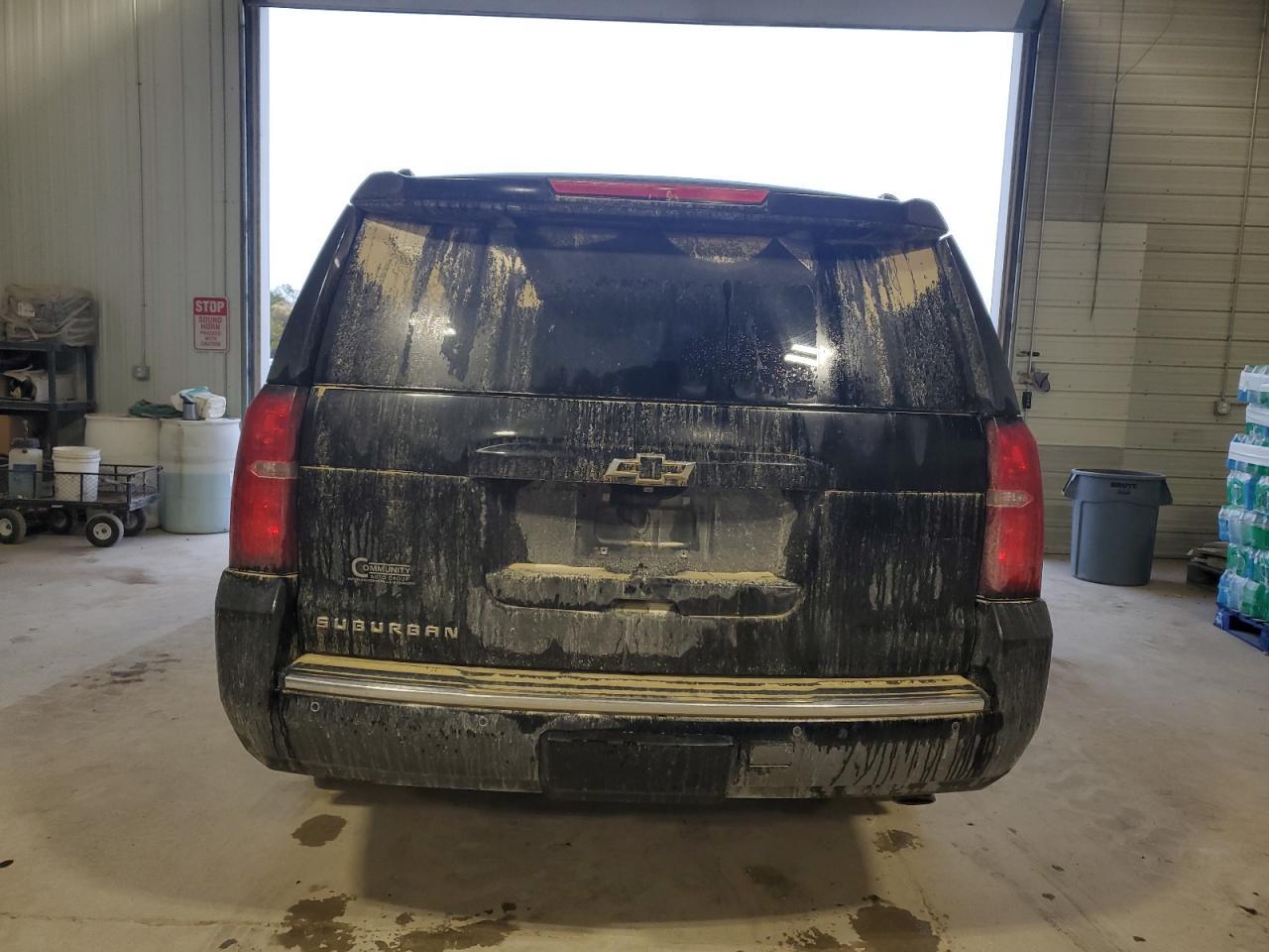 2016 CHEVROLET Suburban