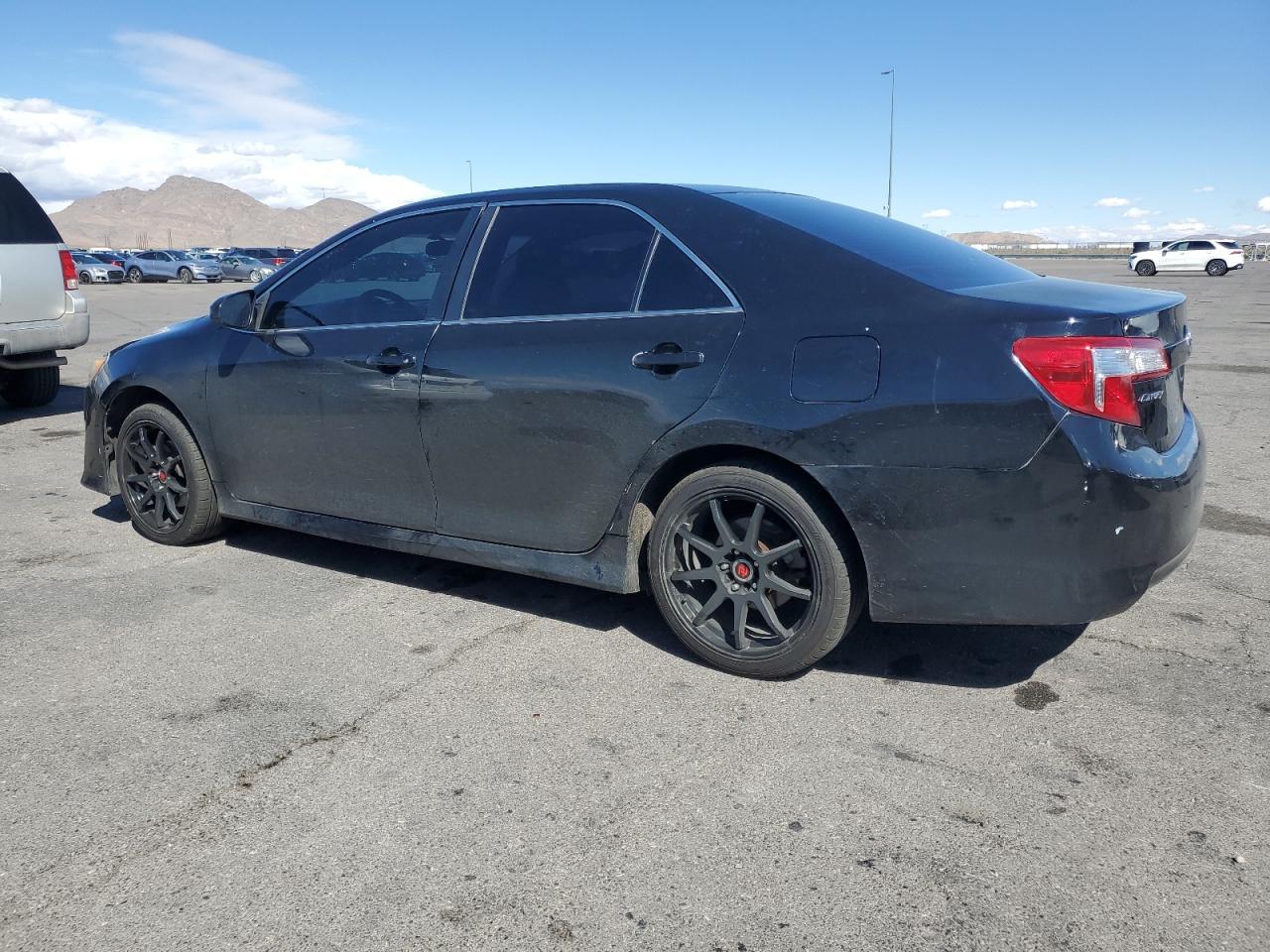 2014 TOYOTA CAMRY
