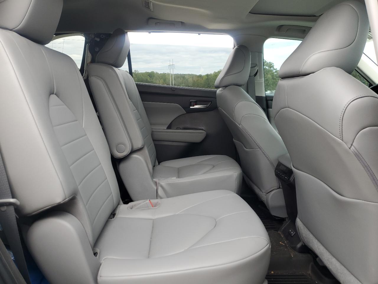 2023 TOYOTA HIGHLANDER