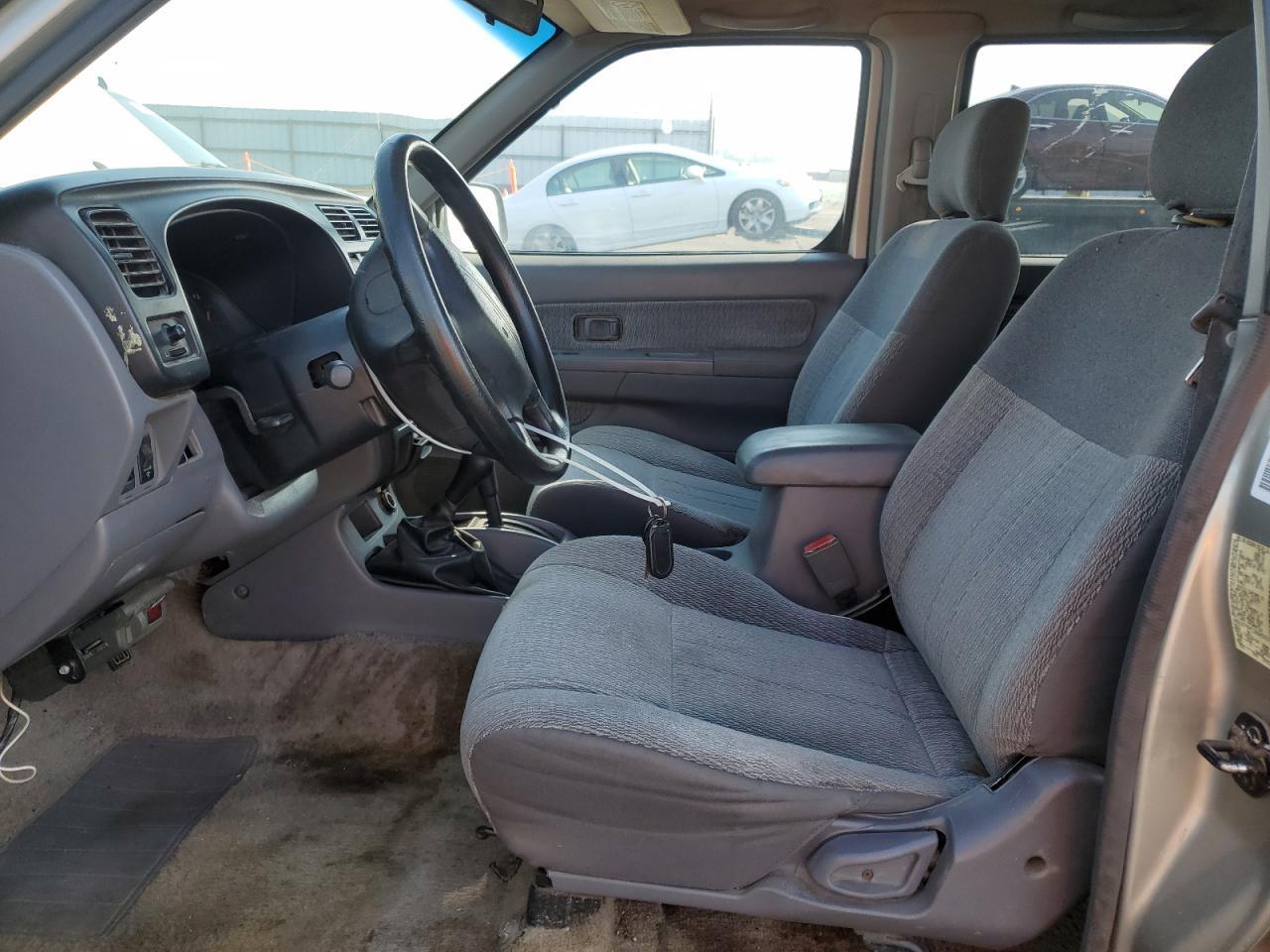 2000 NISSAN Frontier
