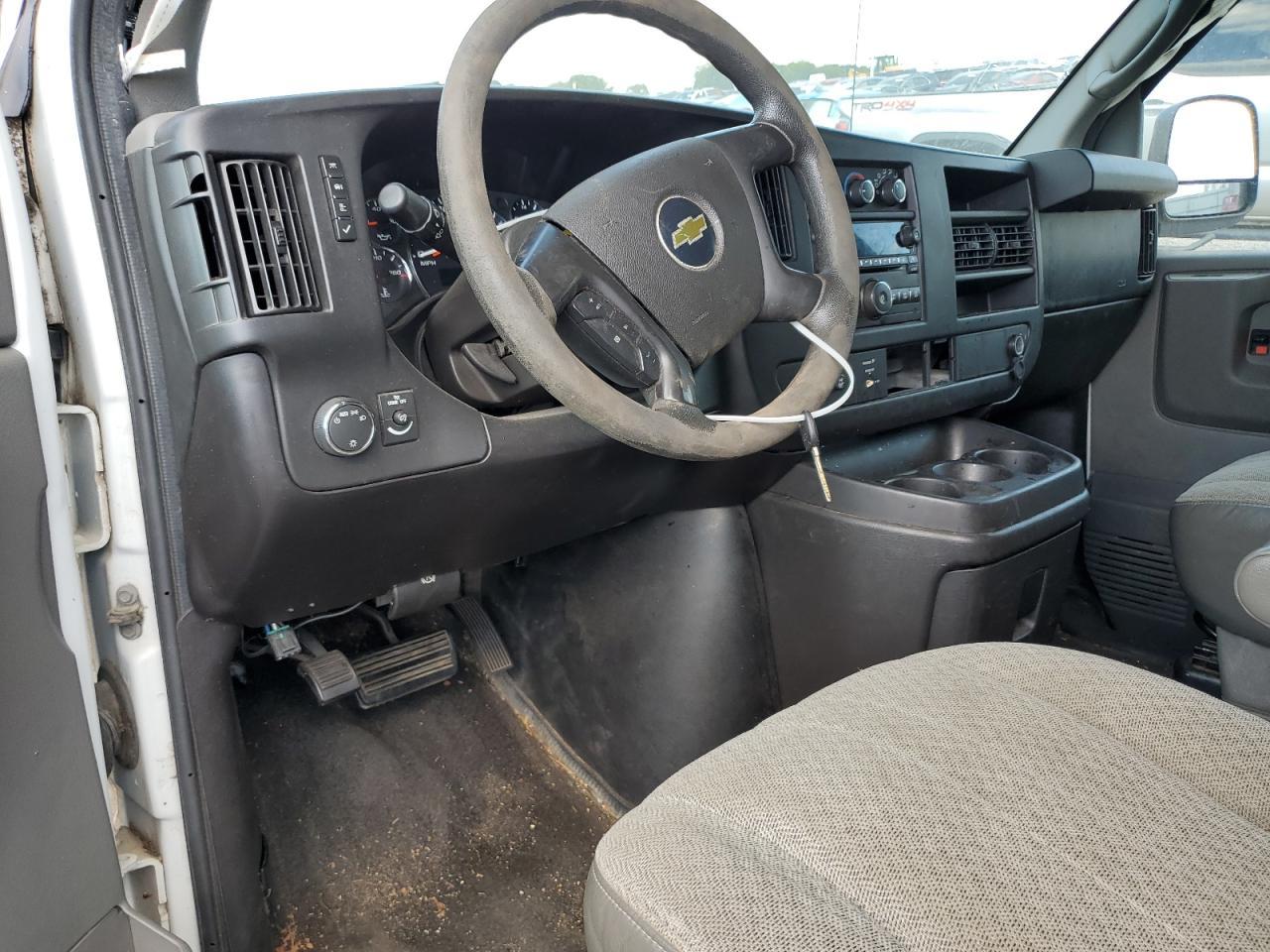 2011 CHEVROLET Express 3500