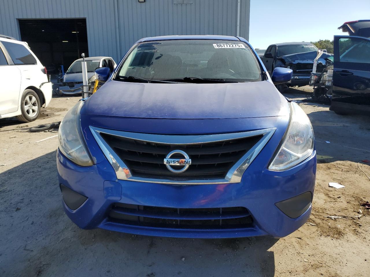 2017 NISSAN VERSA
