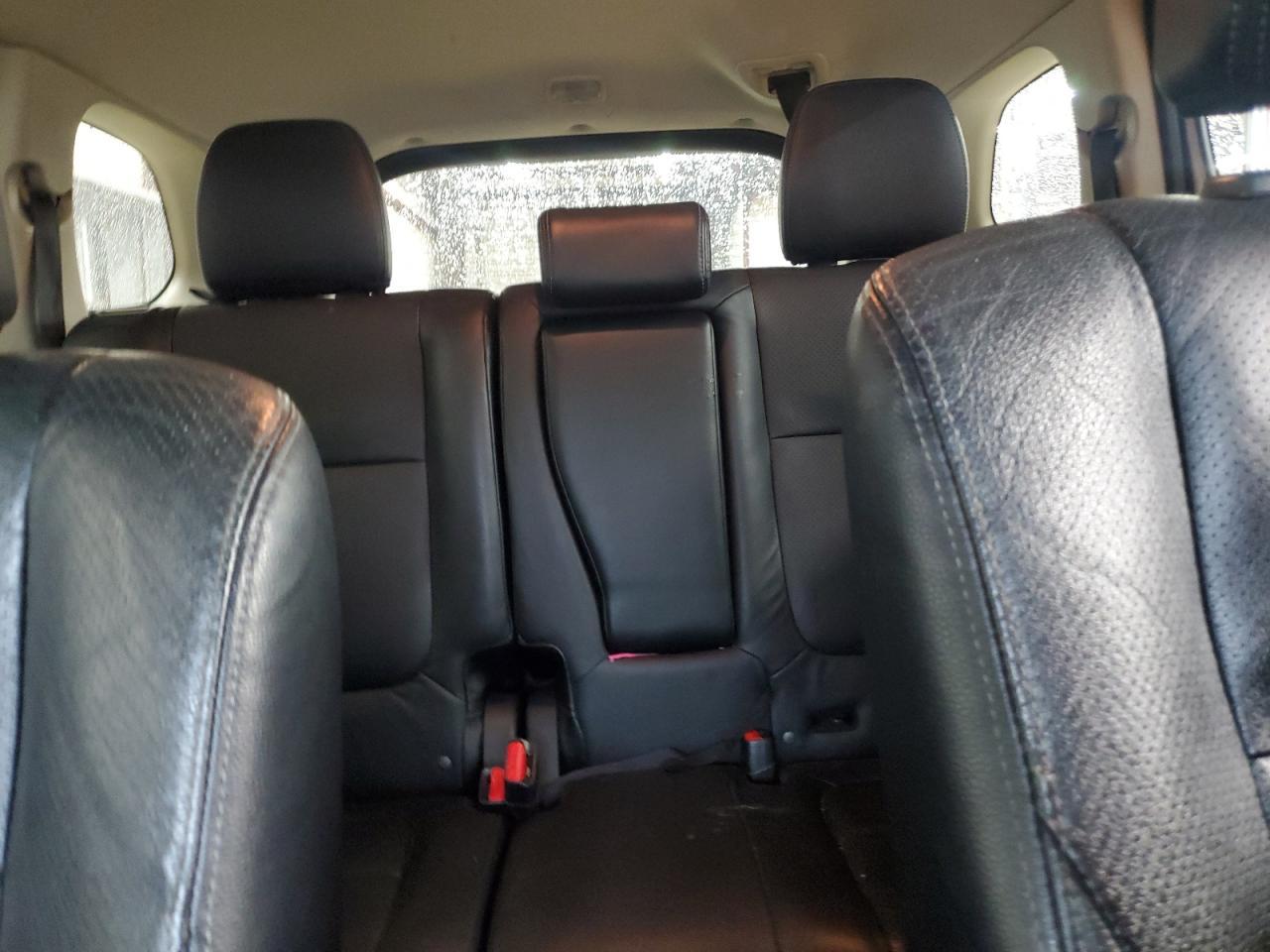 2016 MITSUBISHI outlander