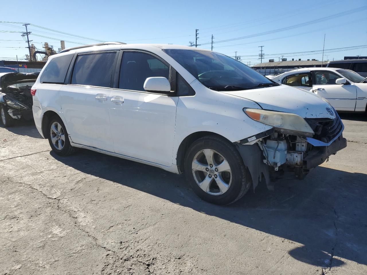 2017 TOYOTA SIENNA