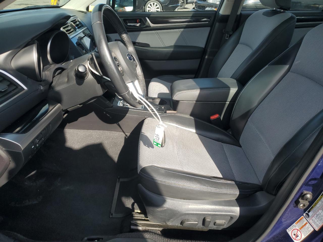 2017 SUBARU Legacy