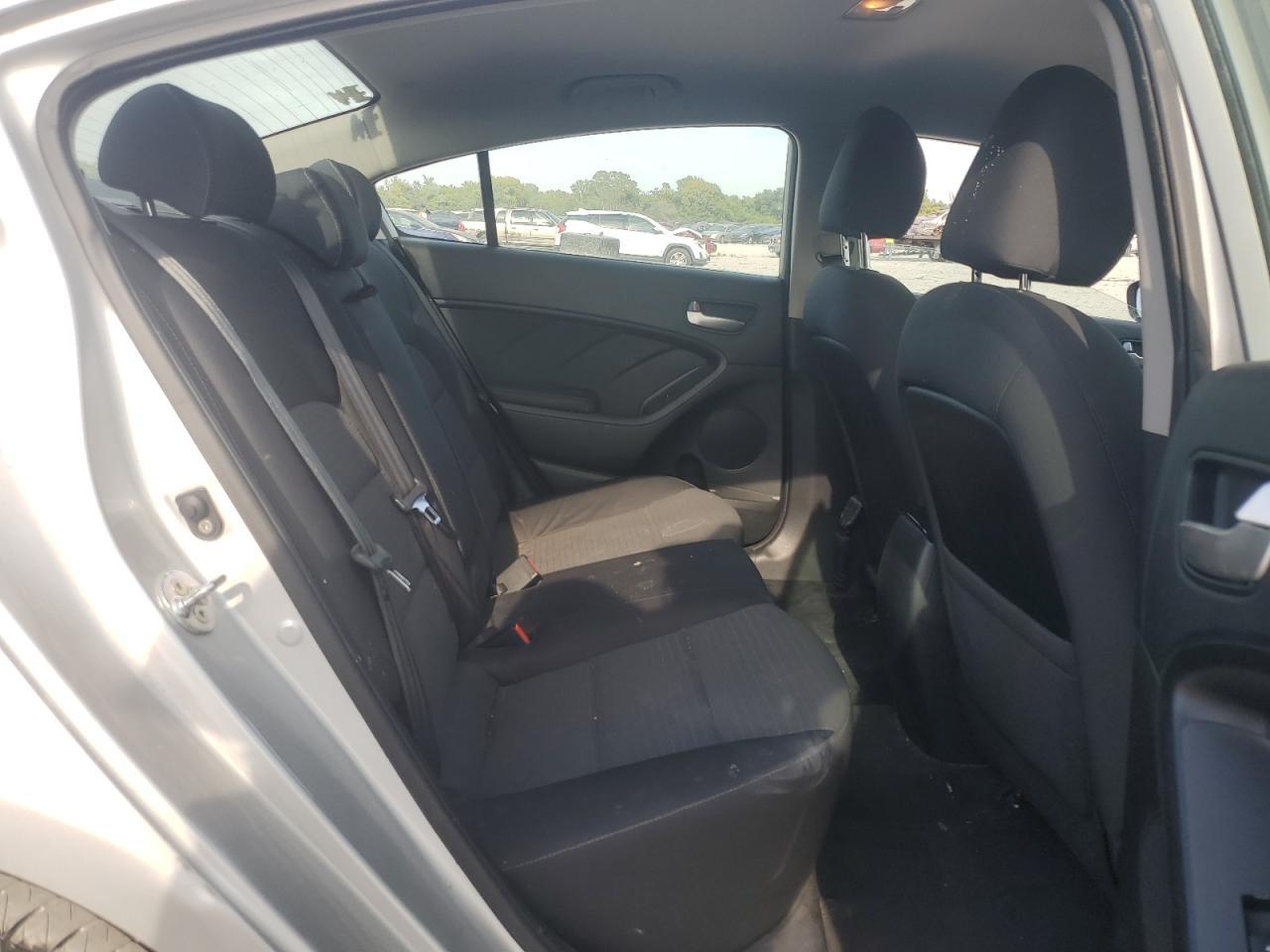 2017 KIA FORTE