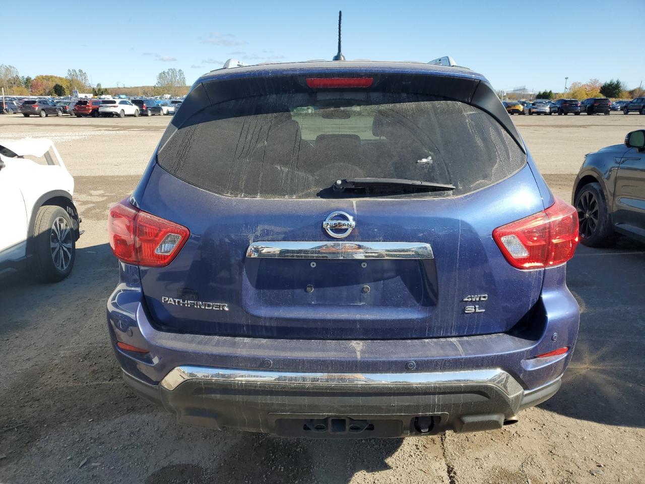 2017 NISSAN PATHFINDER