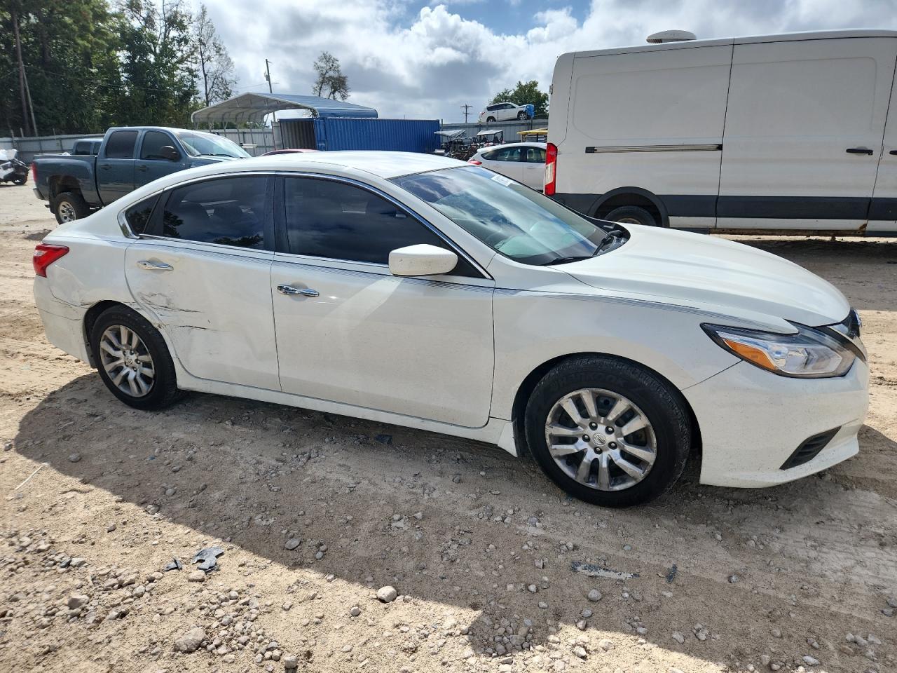 2017 NISSAN ALTIMA