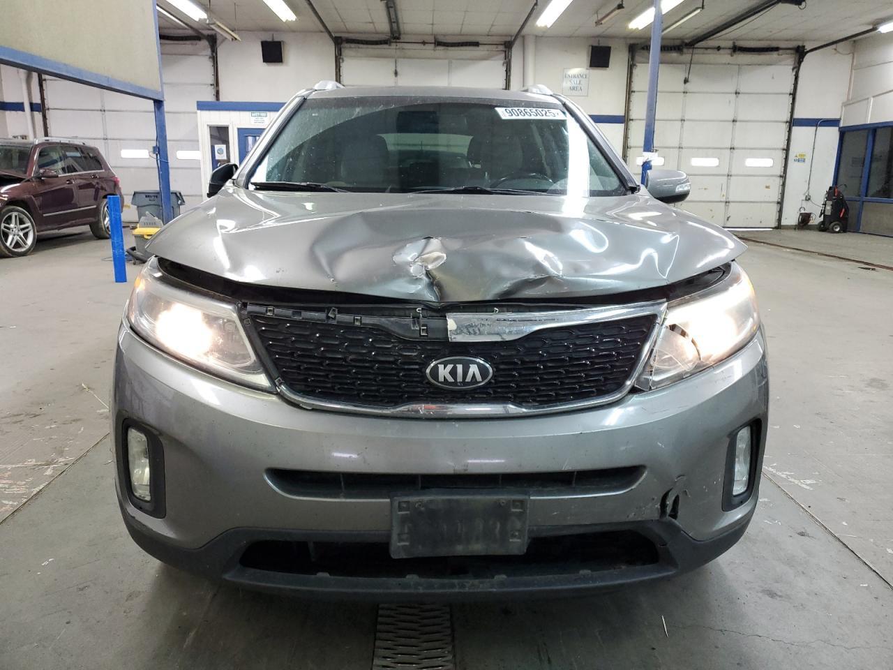 2014 KIA SORENTO