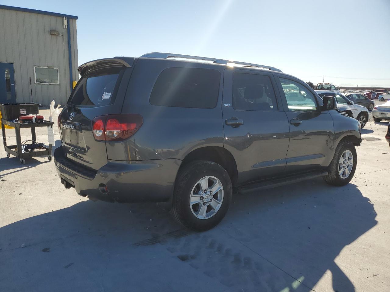 2019 TOYOTA Sequoia