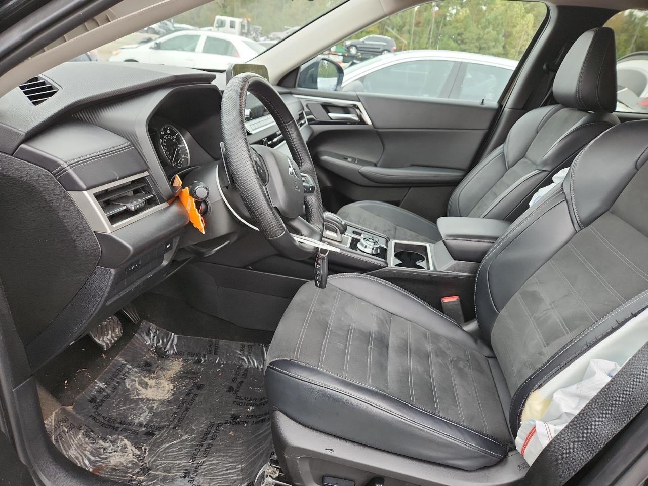 2024 MITSUBISHI outlander