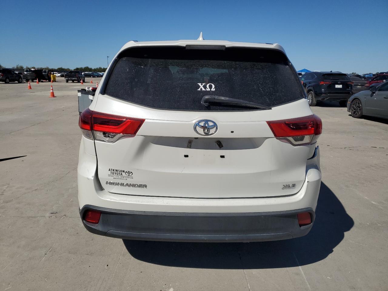 2018 TOYOTA HIGHLANDER